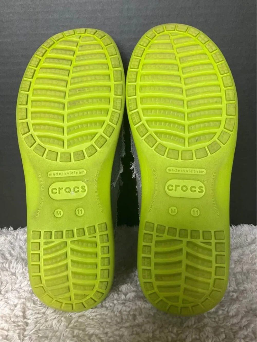 CROCS lightweight canvas